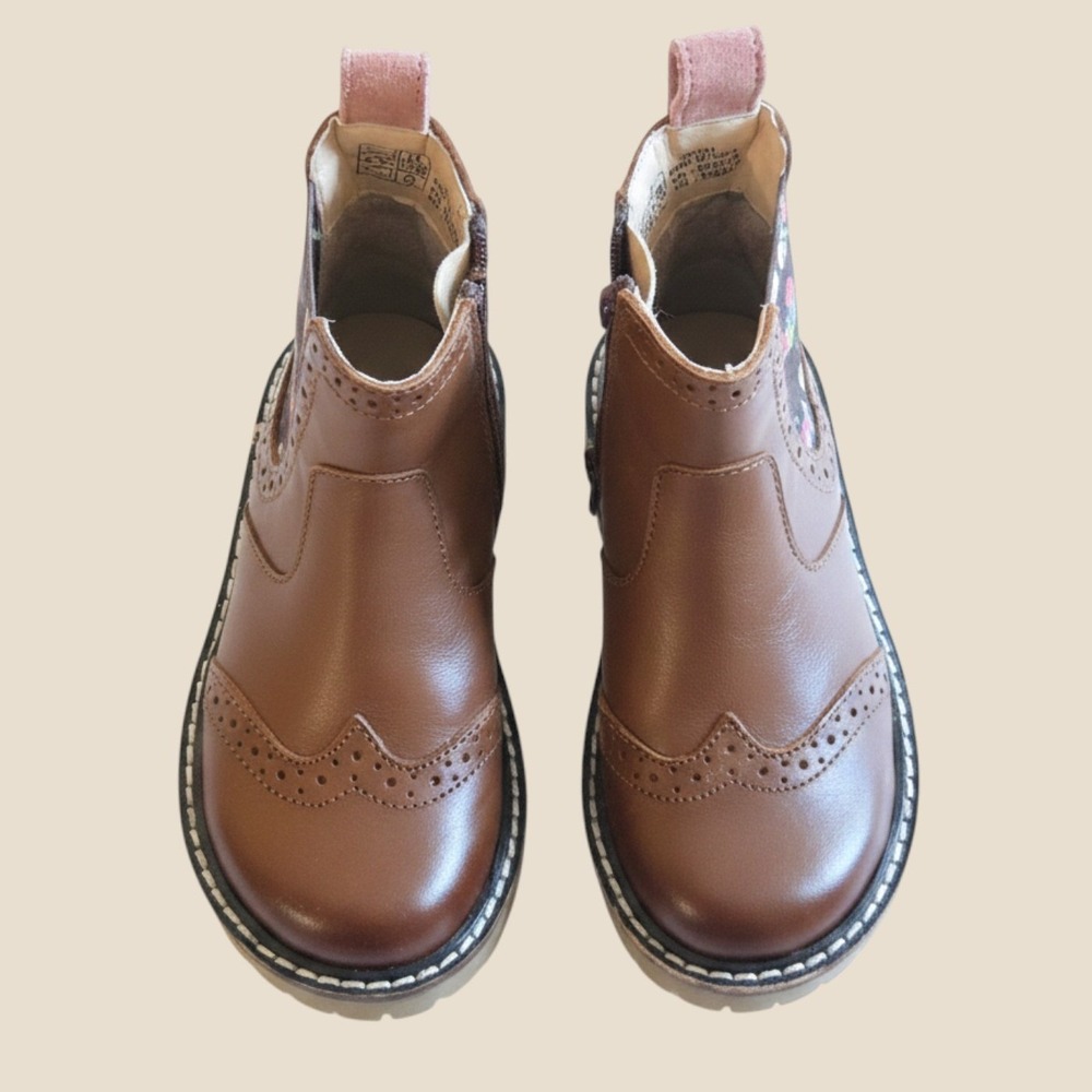 Mini Boden Kids Tan Leather Floral Wingtip Brogue Chelsea Boots Size EU 24 C1751